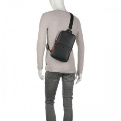 Braun Büffel Novara Sling bag 10″ grained cow leather black