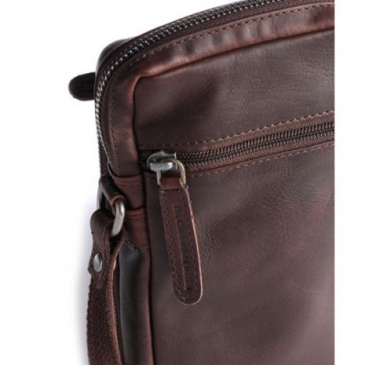 The Chesterfield Brand Hamilton Crossbody bag pull-up cow leather dark brown