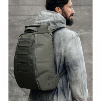 Db Hugger 30L Backpack polyester dark blue