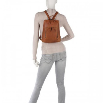 The Chesterfield Brand Vivian Backpack pull-up cow leather cognac