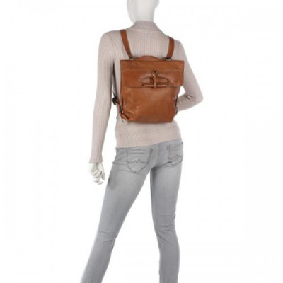Aunts & Uncles Grandma's Luxury Club Mrs. Mince Pie Backpack bag fine grain cow leather cognac