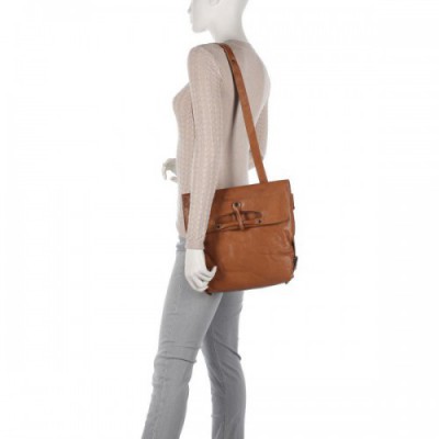Aunts & Uncles Grandma's Luxury Club Mrs. Mince Pie Backpack bag fine grain cow leather cognac